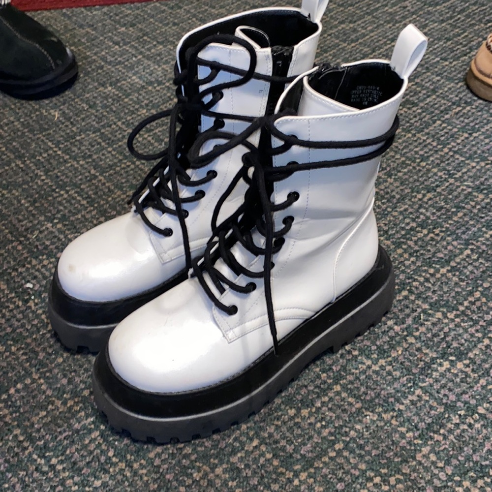 White platform combat books
